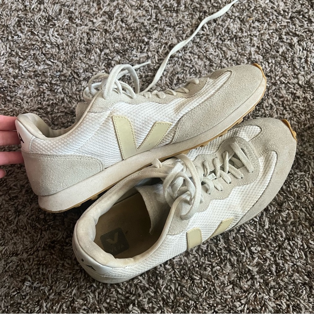Veja Sneakers